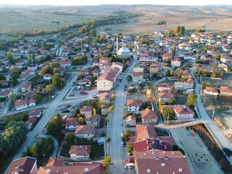 Atkaracalar ilçe merkezinin havadan görünümü