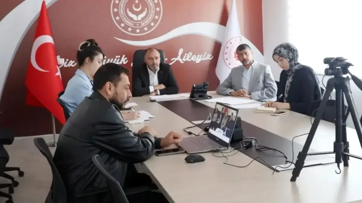 Bakanlık heyeti Çankırı'da evlenecek çiftlerin destek sürecini görüştü