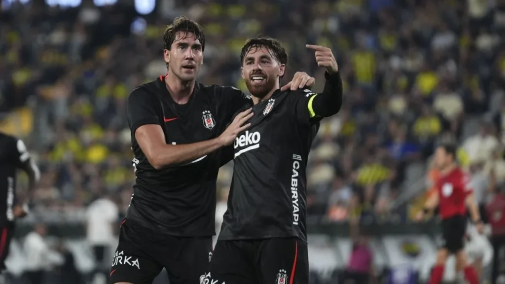 Beşiktaş'ta Vlahovic ve Trossard sevinci