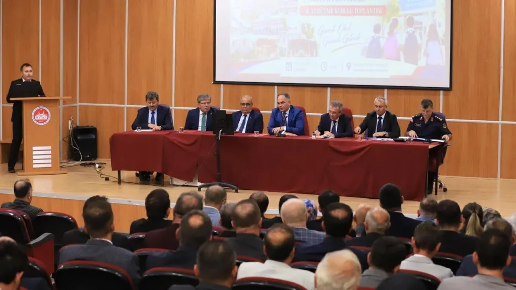 Çankırı genelinde okullarda güvenli eğitim için dev koordinasyon toplantısı yapıldı