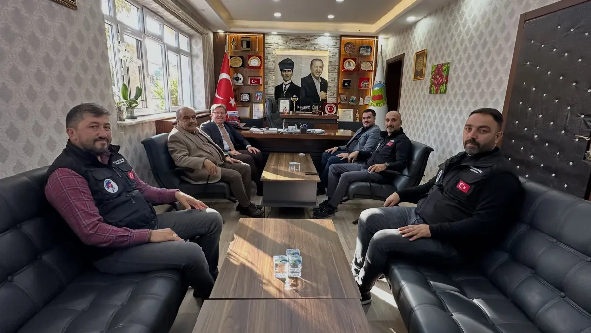 Çankırı İl Özel İdaresi heyetinden Eldivan Belediyesi'ne ziyaret