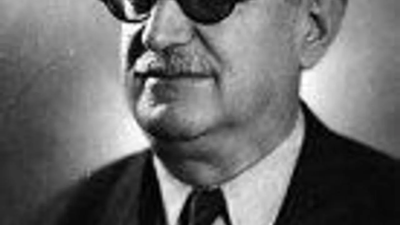 Çankırı siyasetinin tarihine damga vuran Mustafa Abdülhalik Renda