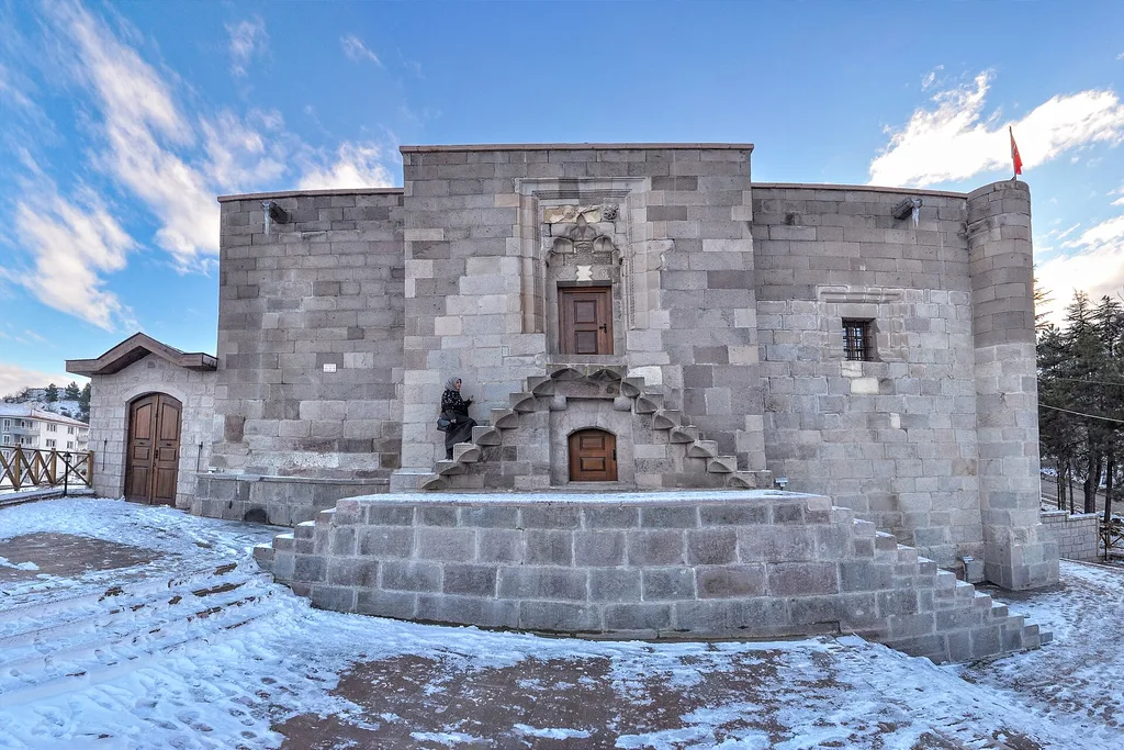 Çankırı Taş Mescit'in kışın görünümü