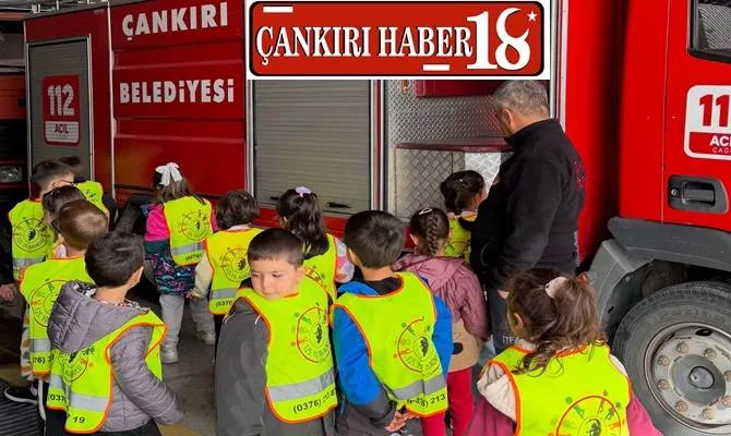 Çankırı'da minikler itfaiyecilerle buluştu