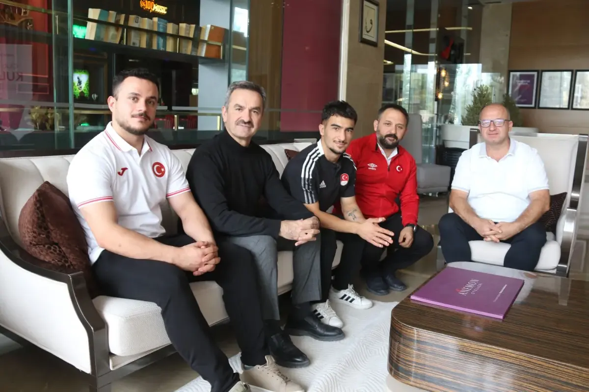 Çankırılı iki halterci Arnavutluk'ta madalya peşinde