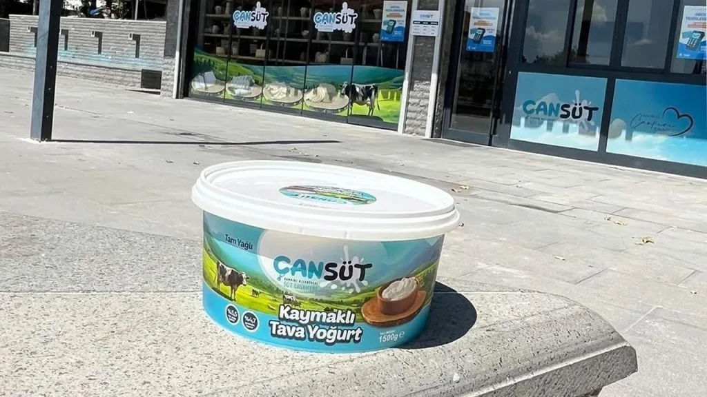ÇANSÜT'ten yeni lezzet kaymaklı tava yoğurdu raflarda