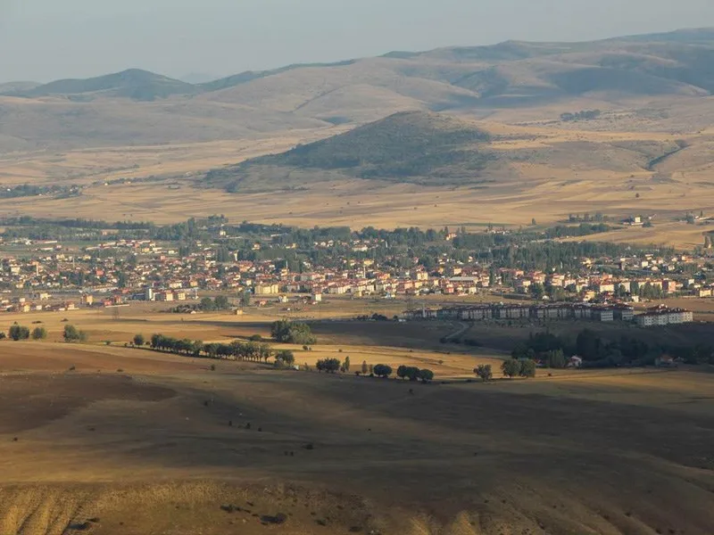 Çerkeş Ovası ve Çerkeş ilçe merkezinin uzaktan genel görünümü