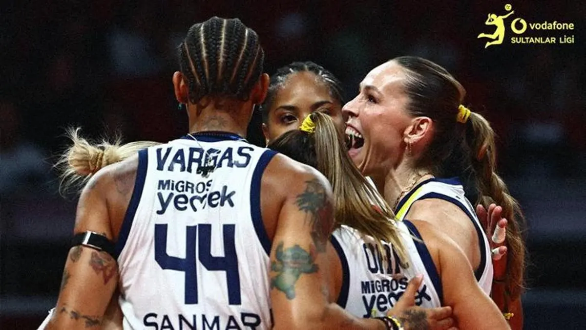 Fenerbahçe Medicana, Beşiktaş derbisinde 2-0 geriden gelip 3-2 kazandı