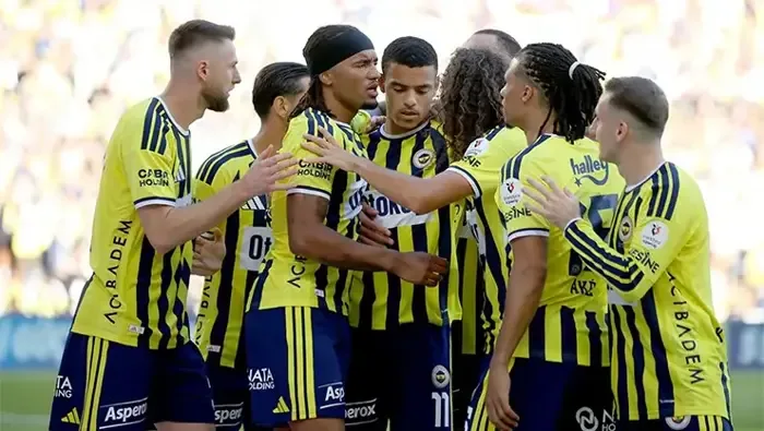 FIFA'dan Fenerbahçe'ye 3 dönem transfer yasağı