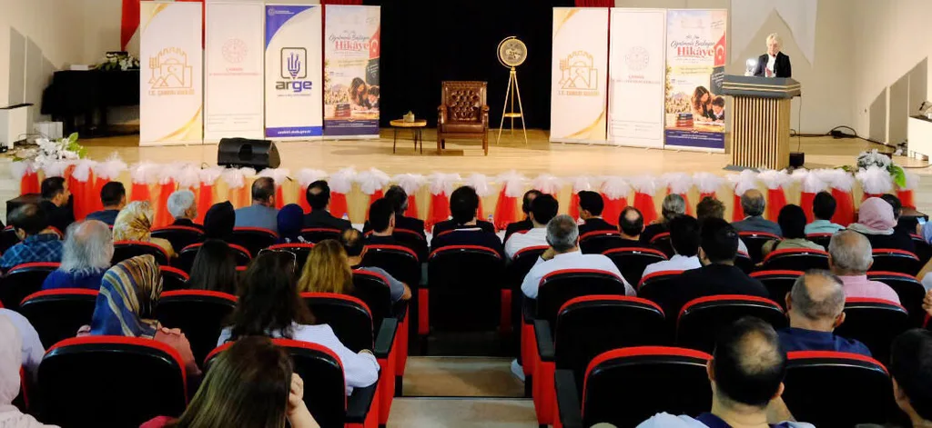 Çankırı’da öğretmen buluşmalarının ilk oturumu yapıldı haberine ait kaynak fotoğrafı