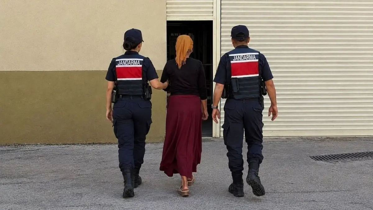 Gaziantep'te hırsızlıktan 15 yıl 9 ay hapis cezası bulunan H.K. JASAT tarafından yakalandı