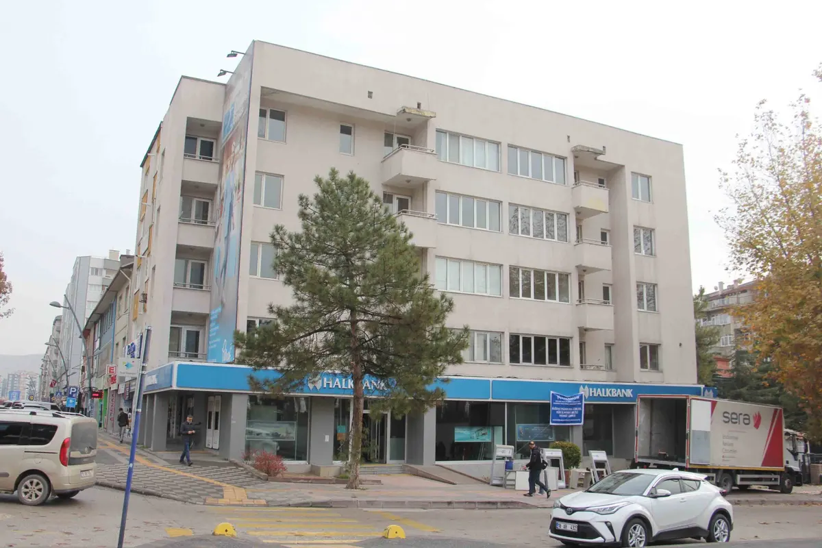 Halkbank Çankırı şubesi Buğday Pazarı Mahallesi'ne taşındı