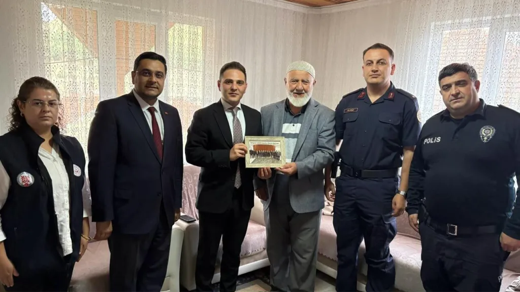 Korgun Kaymakamı Budak, Kıbrıs Gazisi Şahin'i evinde ziyaret etti