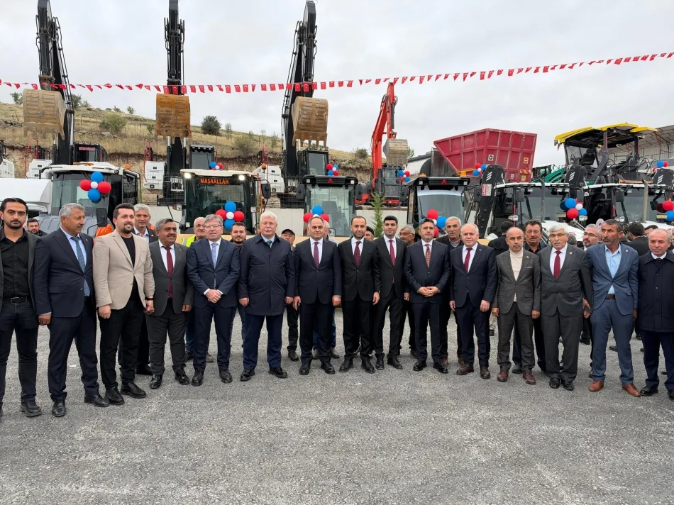Kurşunlu'da kilitli parke taşı ve beton santrali tesisi açıldı