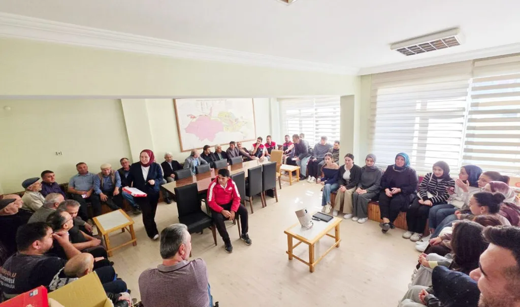 Kurşunlu'da tarımsal eğitim programı düzenlendi