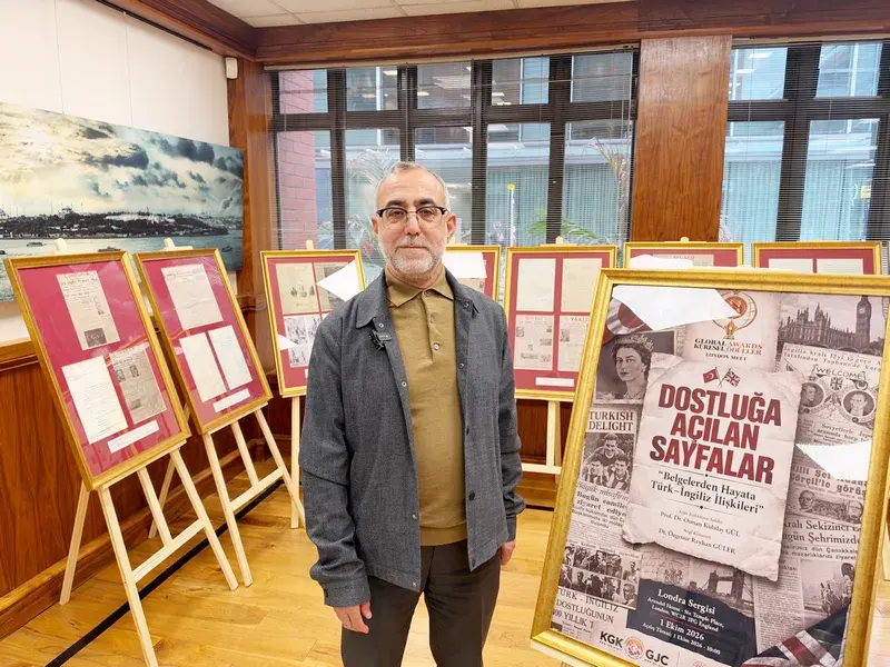 Londra'da 175 yıl sonra açılan Türk sergisi İngiltere'nin diğer kentlerine taşınıyor