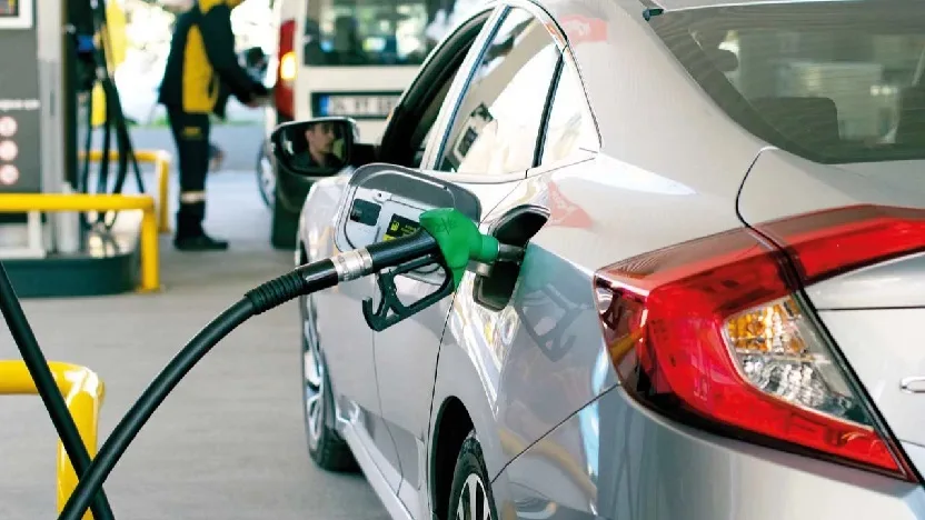 Motorin fiyatlarına 2 lira 22 kuruş indirim yolda
