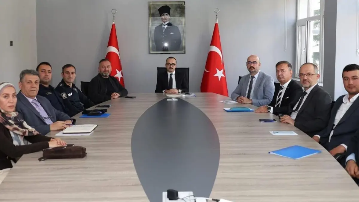 Şabanözü'nde üniversite öğrencilerinin talepleri için kurumlar bir araya geldi