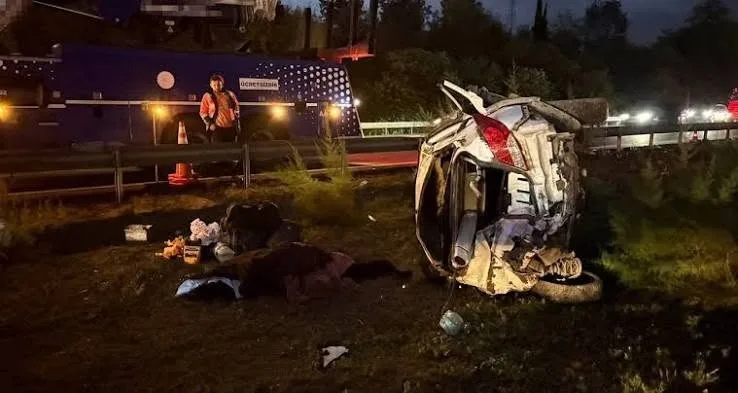 Sakarya Hendek'te otoyol kazası can aldı