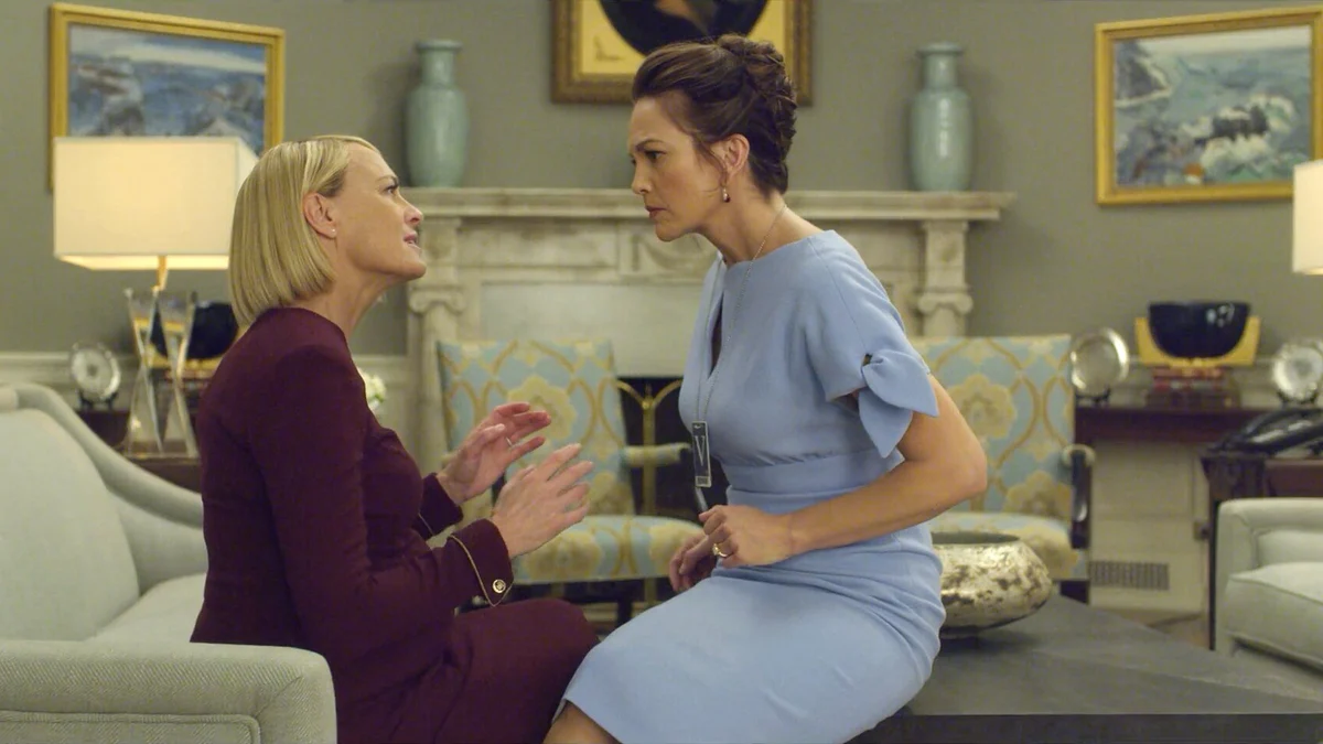 House of Cards dizisinde Beyaz Saray ve Oval Ofis koridorlarında yürütülen güç savaşı