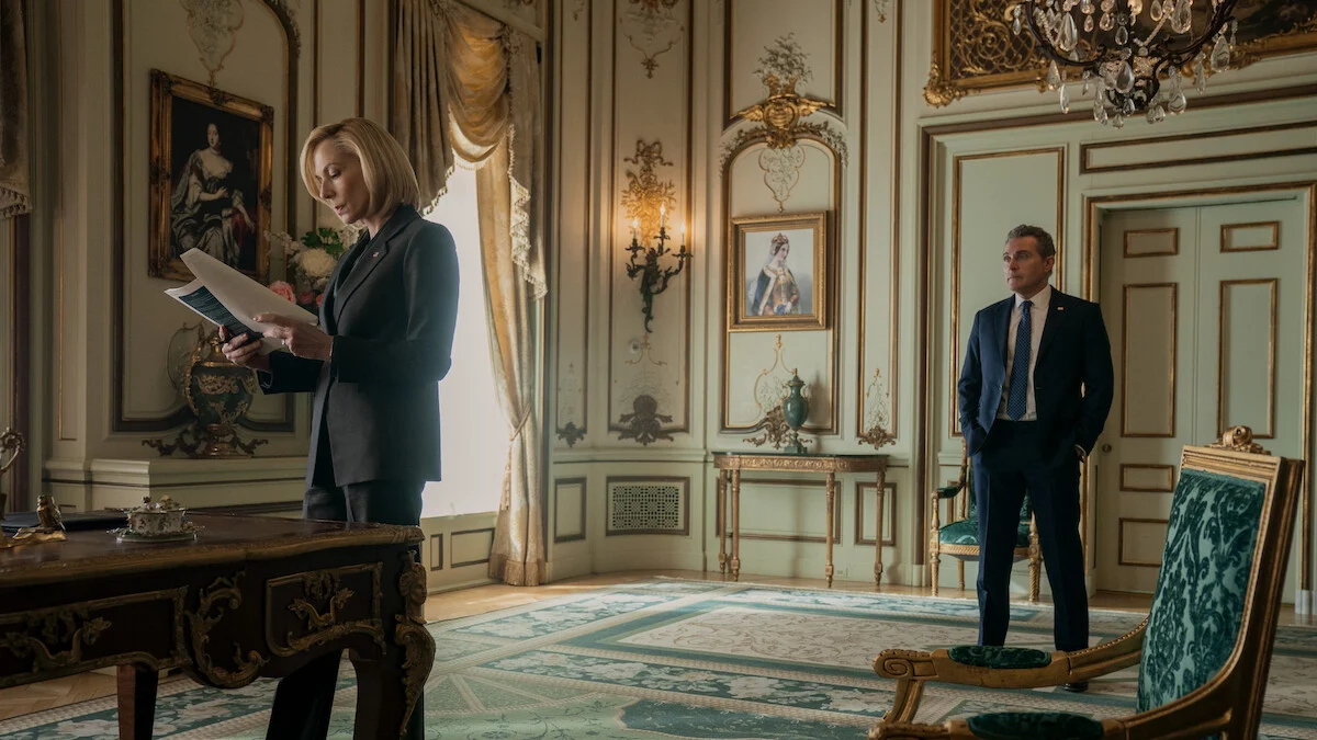 The Diplomat 4. sezonda Başkan Grace Penn (Allison Janney) ve Başkan Yardımcısı Hal Wyler (Rufus Sewell)