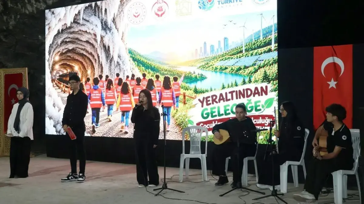 Üç ilin çocuk komiteleri COP31 için Tuz Mağarası'nda buluştu